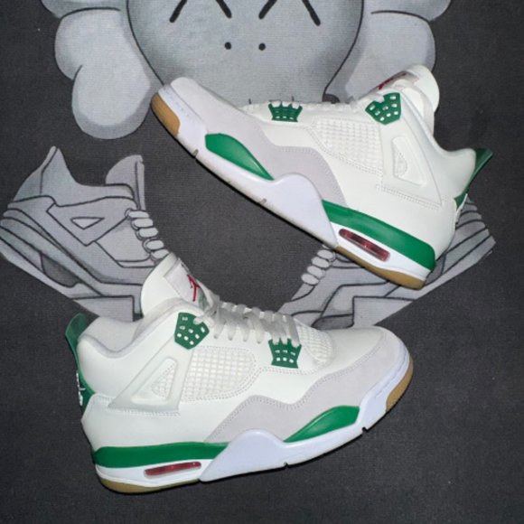 Nike Air Jordan 4 - Picture 2 of 4